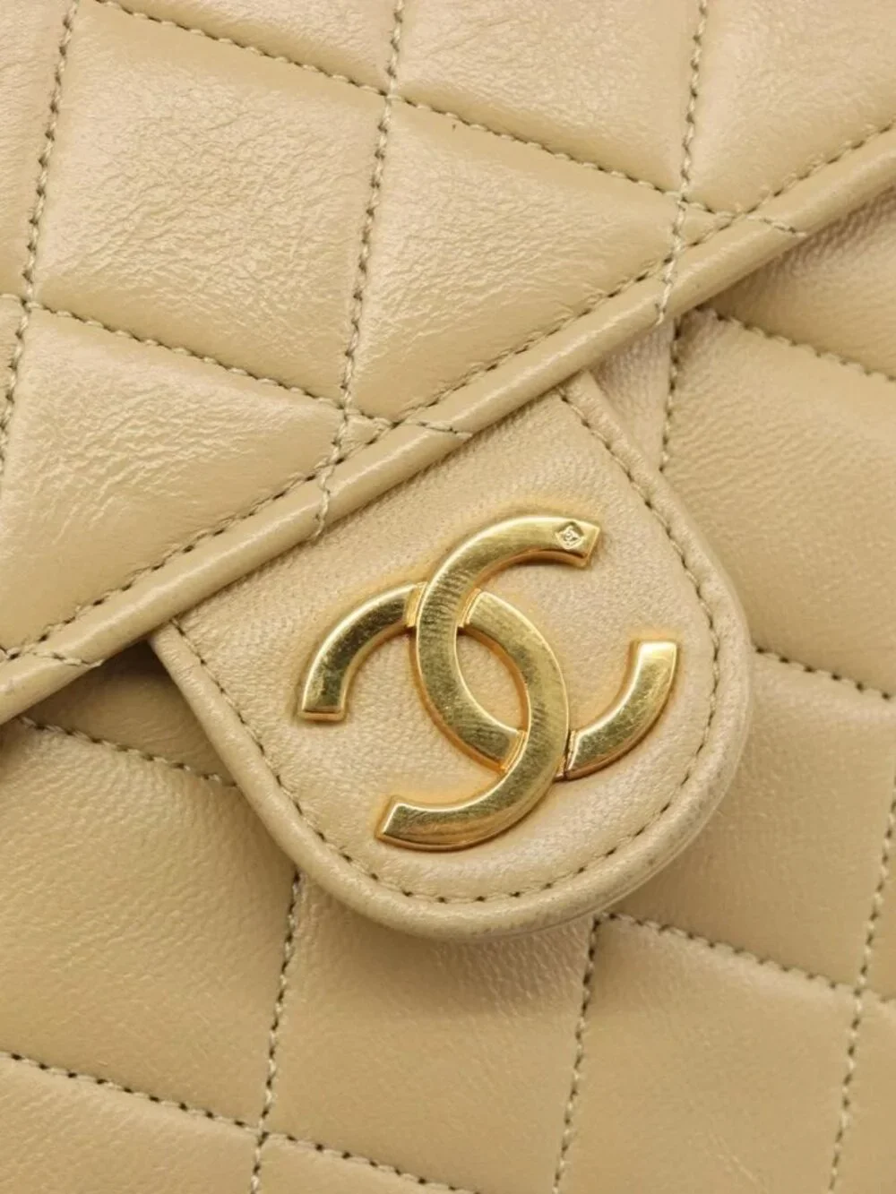 CHANEL Matelasse Chain Shoulder Bag Lamb Skin Beige Gold CC Auth 187257
